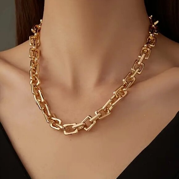 High Quality Luxurious Gold Plated  Geometry Fashion Necklace - Picture 1 of 7